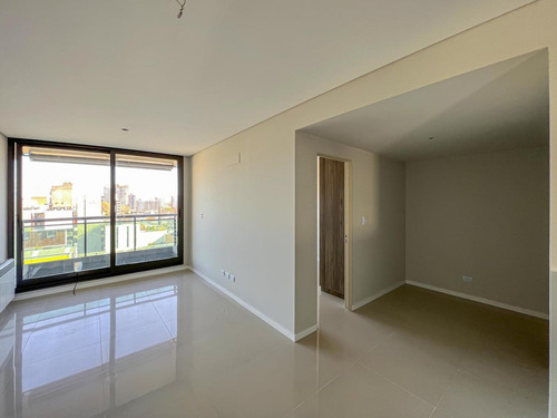 Imagen 2 de 22 de Departamento De 1 Dormitorio Con Escritorio A Estrenar En Lourdes