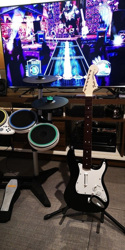 Rock Band Ps5, 3 Platillos Pro Y Guitarra Original. (Usado)