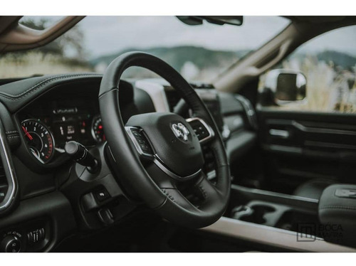 Imagem 6 de 11 de Ram 2500 Laramie 6.7