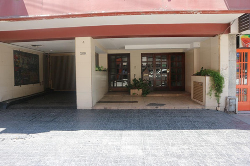 Imagen 3 de 28 de Departamento - Barrio Sur