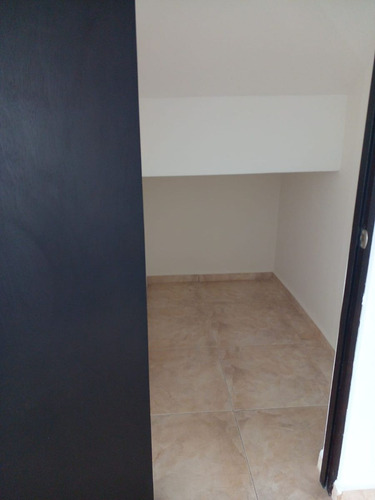En Venta Casa En Santa Fe Juriquilla, Roof Garden, 4ta Recamara U Oficina..