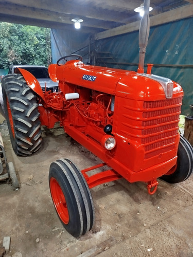 Tractor Fiat Con Hidráulico Y Toma De Fuerza Todo Reparado