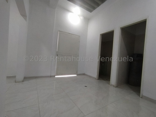 Amplia Casa Ampliada Y Remodelada En Alquiler En Cabudare Jr