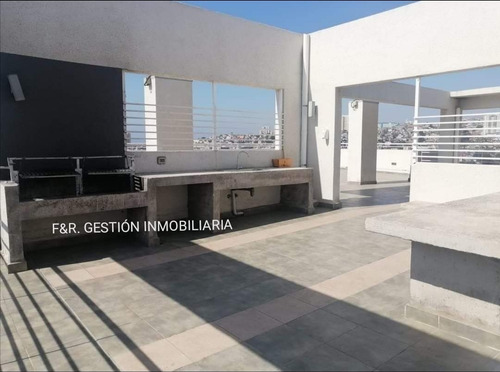 Imagen 26 de 29 de Departamento, Valparaiso, Vista Al Mar, Soleado. 3d/2b/1e.