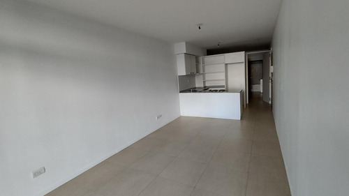Al Frente C/balcón - A Mts De Plaza San Martín! Edificio Con Amenities
