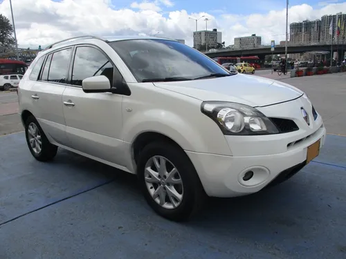 Renault Koleos DYNAMIQUE 4X4 2500CC MT AA