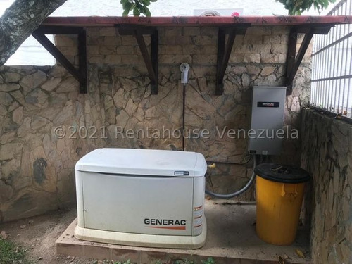 Imagen 9 de 25 de Casa En Venta (calle Cerrada)