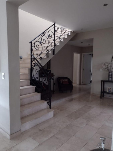 Imagen 8 de 19 de Venta Casa 6 Ambientes Con Piscina En Golf - Nordelta