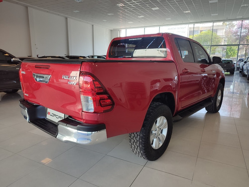 Imagen 10 de 24 de Toyota Hilux Srv Cuero 4x2 Mt
