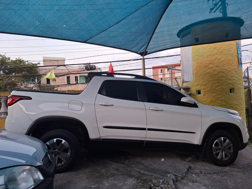 Fiat Toro 1.8 16v Freedom Flex 4x2 Aut. 4p