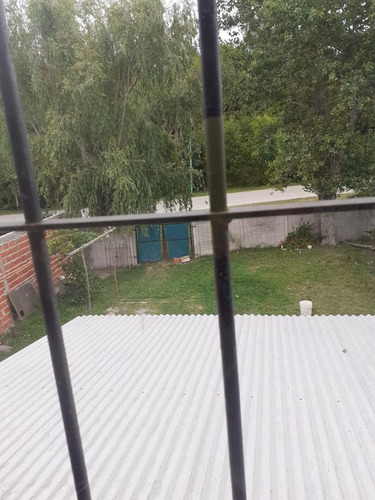 Casa En Venta - 2 Dormitorios 2 Baños - Jardín - 177.72mts2 - Punta Lara, Ensenada