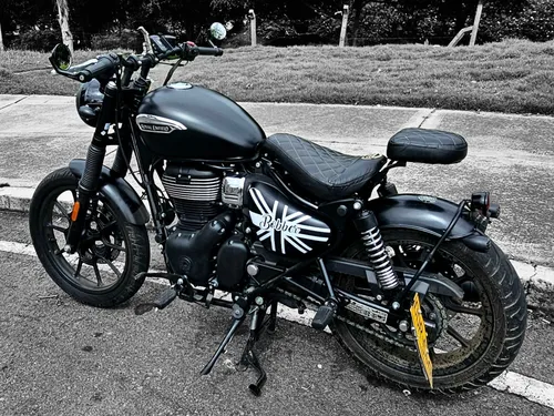 Royal Enfield Meteor Bobber