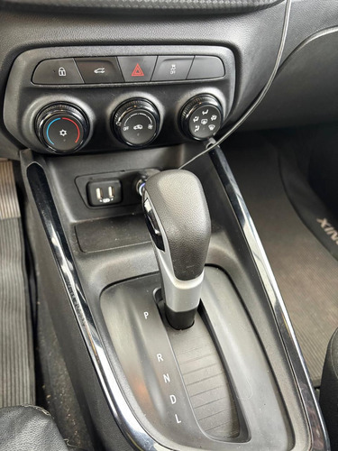 Chevrolet Onix plus 1.0 Turbo Aut. 4p
