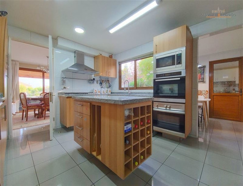Imagen 6 de 21 de 4d4b I Servicios I Escritorio I 200 / 530 M2 I El Huinganal