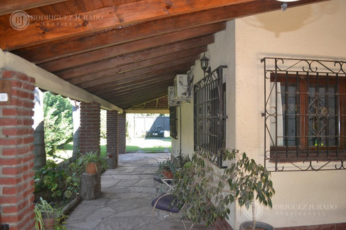 Imagen 7 de 12 de Casa Estilo Campo - Ingeniero Maschwitz- La Bota
