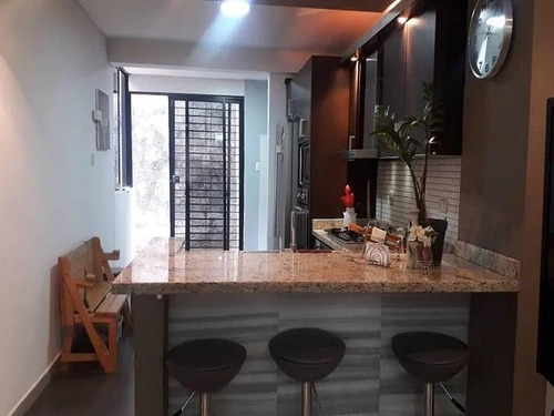 Imagen 12 de 14 de Town House En Lomas Del Este, Res. Lomas Alto Valencia Ctcod: Atth-172