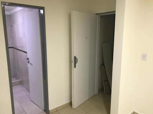 Imagen 4 de 8 de Departamento En Venta En Morón