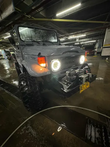 Toyota Macho Carpado Land Cruiser Fj40