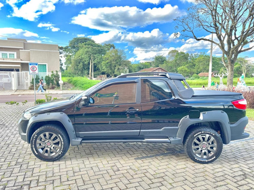 Fiat Strada 1.8 16v Adventure Cab. Dupla Flex 3p