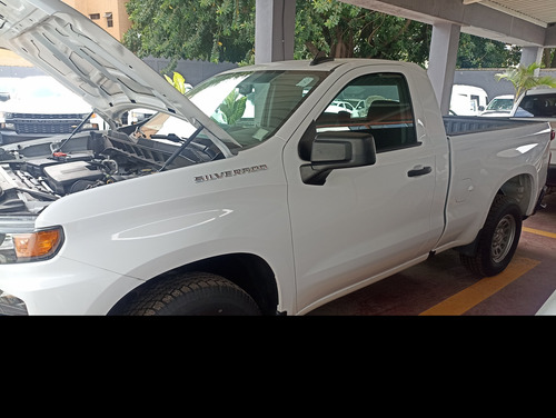 Chevrolet Silverado 4.3 lts 1500Doble Cabina Ls 4x2 At
