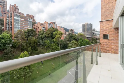 Apartamento En Venta En El Chicó. Cod V11727