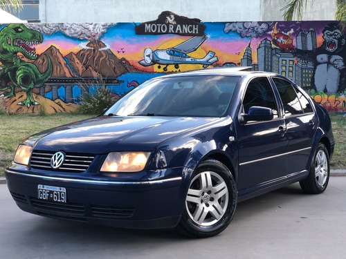 Volkswagen Bora 2007 Trendline 2.0 Con Gnc Y Pantalla Dvd !