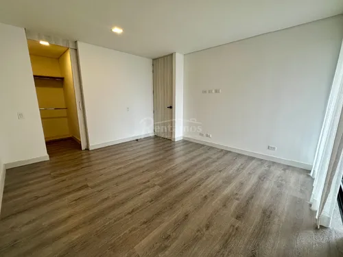 Apartaestudio En Arriendo En Los Naranjos. Cod A776119
