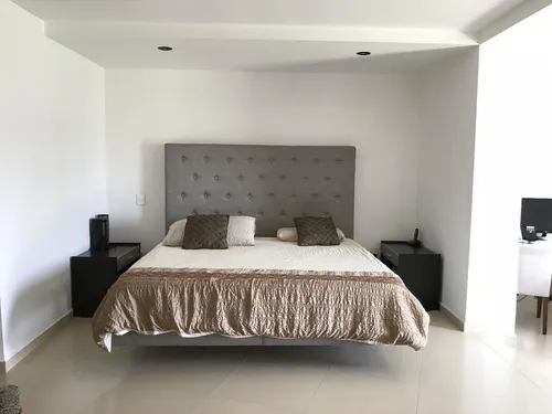 Preciosa Residencia En Real De Juriquilla - T.317 M2 A Desnivel Y De Super Lujo!