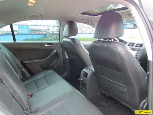 Volkswagen New Jetta 2.5 Comfortline