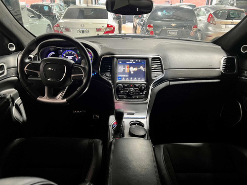 Imagen 9 de 25 de Jeep Grand Cherokee 2018 6.4 Srt Atx 465hp At