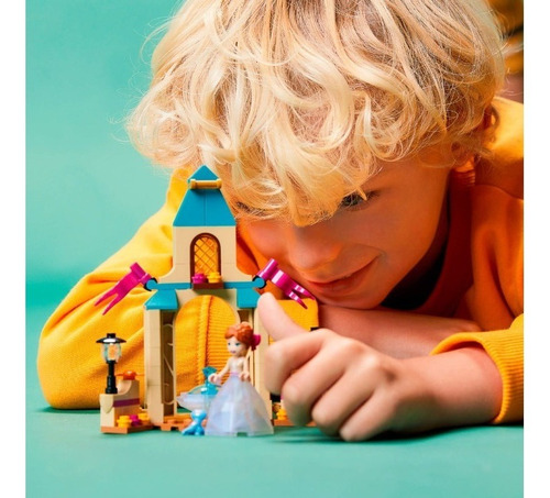 Imagem 6 de 6 de Lego Disney Para Meninas Pátio Do Castelo Da Anna 74pç 43198
