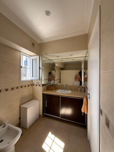 Venta- Casa 4 Ambientes - Barrio San Carlos