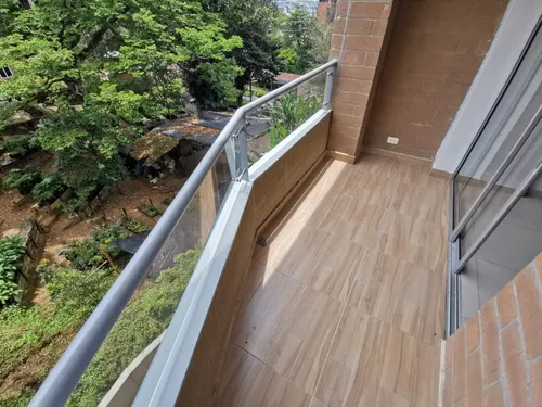 Apartamento En Venta En Castropol. Cod V16812