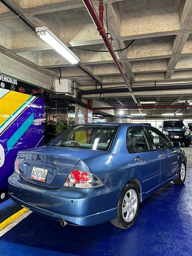Imagen 2 de 6 de Mitsubishi Lancer Touring 2014
