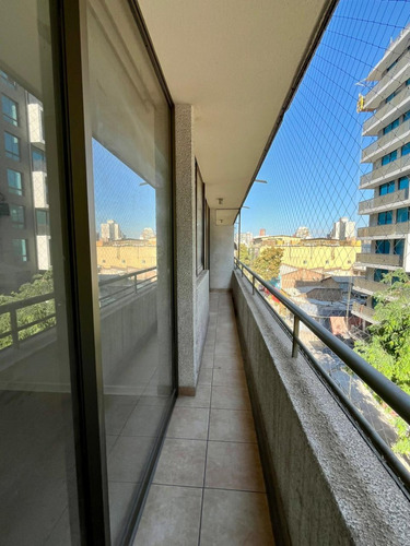 Departamento 2d+2b, Excelente Ubicación Y Conectividad
