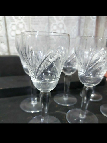 Imagem 2 de 9 de Taça Cristal Licor 6 Unidades 100ml Lapidado A Mão Antigo