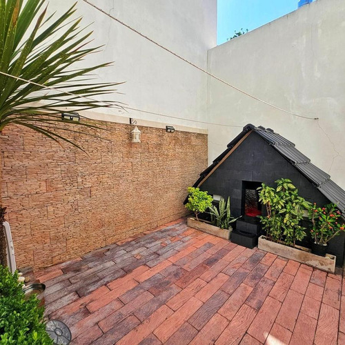 Casa Triplex En Venta En Olivos, Vicente López, G.b.a. Zona Norte