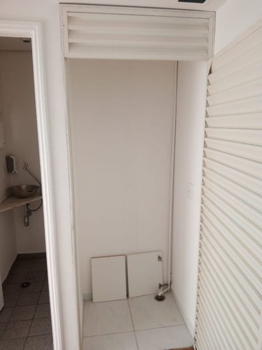 Imagem 8 de 11 de Sala Comercial Para Alugar No Jardins, 2 Divisórias, 1 Banheiro, 1 Depósito, 1 Recepção, 2 Vagas De Garagem, 30 M², São Paulo. - Sa0385