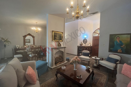 Hogar De Lujo En Colonia Chapultepec, Comodidad Y Estilo En 1 Nivel.