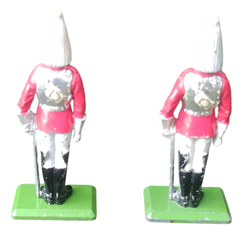 2 Figura De Plomo W. Britains 1973 Coraceros De La Guardia Rojo (Usado)