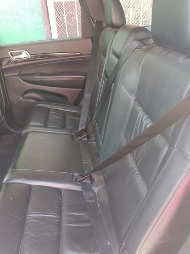 Jeep Grand Cherokee 3.6 Laredo V6 4x2 Mt