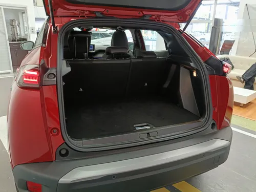 Peugeot E 2008 2025