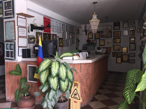 Imagen 2 de 18 de Hotel En Venta Ocumare De La Costa 04141291645