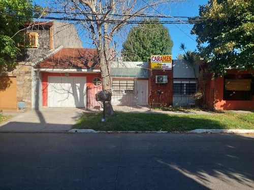 Casa En Venta En Banfield Este