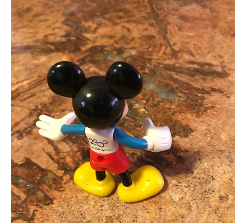 Juguete De Plástico De Mickey Mouse Con Playera De Argentina (Usado)