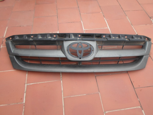 Parrilla De Toyota Hilux Kavak 2006 - 2008