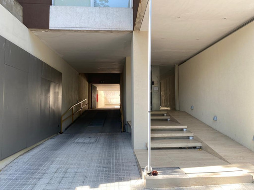 Imagen 2 de 10 de Departamento En Venta - La Plata
