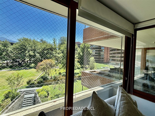 Departamento En Venta De 3 Dorm. En Lo Barnechea