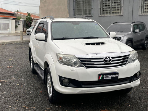 Toyota Hilux SW4 Hilux SW4 SR D4-D 4x4 3.0 TDI Dies. Aut