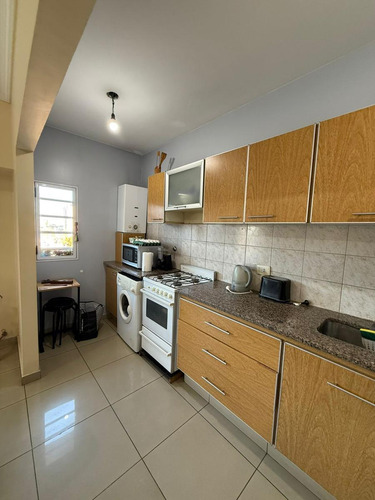 Departamento En Venta De 2 Ambientes Al Frente Con Balcón - Villa Dominico